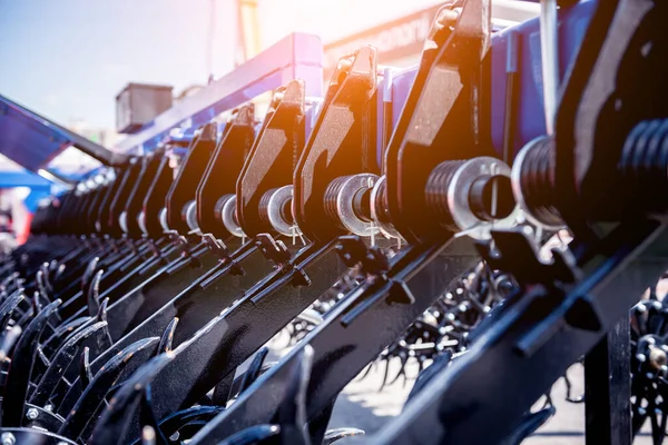 Moderne landbouwmachines en -uitrusting. Industriële gegevens. — Stockfoto