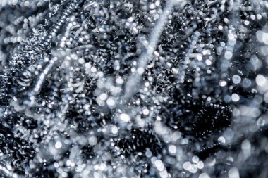 CNC değirmen makinesinden metal traşı