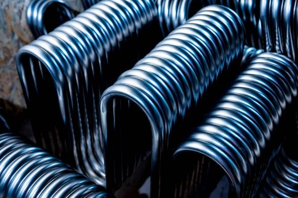Abstraktní průmyslové zázemí kovové konstrukce trubek. — Stock fotografie