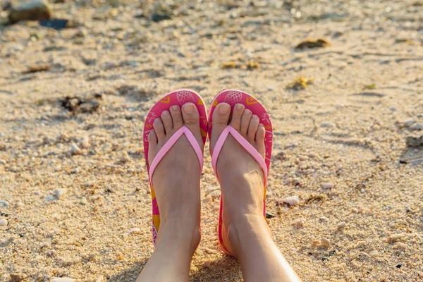 Pies Mujer Playa Textura Arena — Foto de Stock