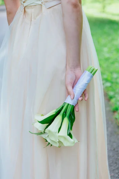 Bouquet White Calla Flowers Bride Hands Close — Stock Photo, Image