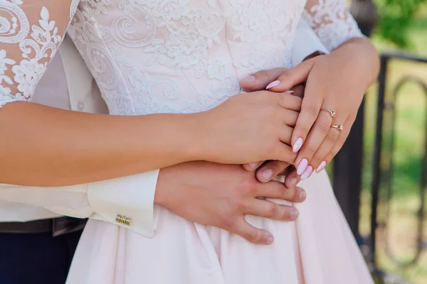 Groom Hugging Bride Hands Bride Groom Wedding Rings Close — Stock Photo, Image