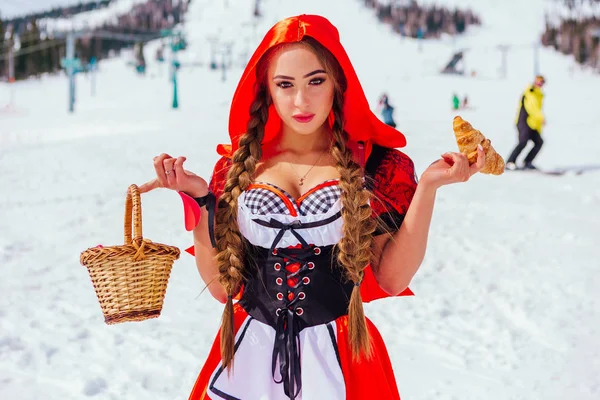 Beautiful Young Woman Costume Little Red Riding Hood Wicker Basket — Stock Photo, Image