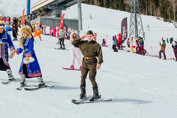 Sheregesh Región Kemerovo Rusia Abril 2018 Grelka Fest Una Actividad — Foto de Stock