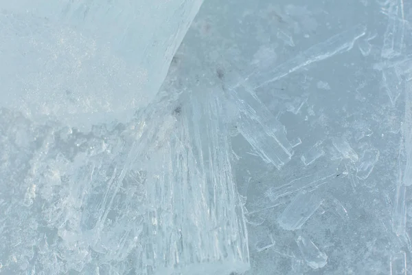 惊人的抽象破碎的冰晶纹理 清晰融化的冰背景 复制空间 — 图库照片