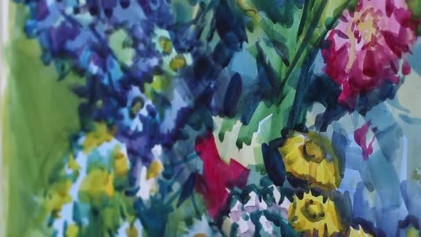 Bir kadın sanatçının yakın gand boyalar ile bir resim çizer — Stok video