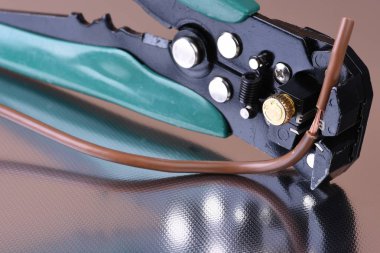 Elektrikli araç tel striptizci kablosu ile yakın çekim
