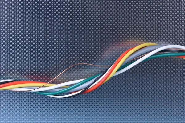 未来的数据流 电力电缆的金属背景 — 图库照片