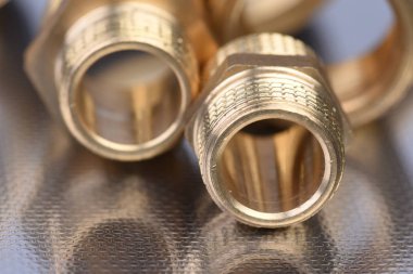 Pirinç Boru bağlantı parçaları yakın çekim