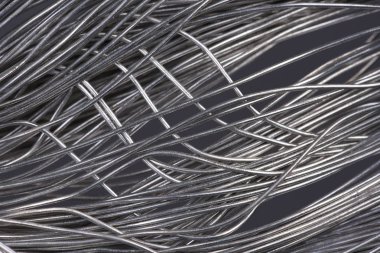Bükülmüş çelik tel yakın çekim