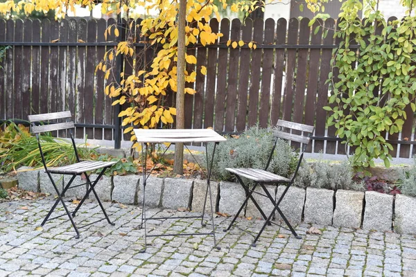 Chairs Table Autumn Abandoned Garden — Stock Photo, Image