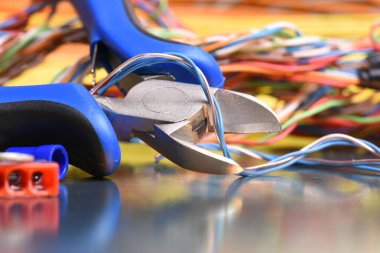 Elektrik ev yüklemede kullanılan araçlar