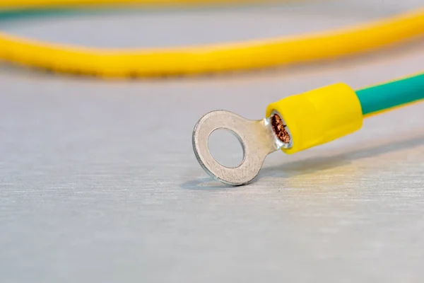 Elektrisk Mark Kablar Med Isolerad Ring Terminal Lug — Stockfoto