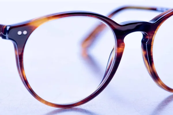 Bruna Läsglasögon Närbild — Stockfoto