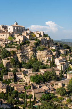 Gordes Provence Fransa'nın en çok ziyaret edilen köyü