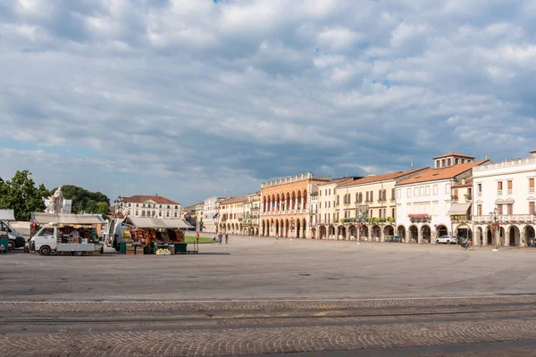 Rynek Uliczny Padova Prato Della Valle — Zdjęcie stockowe