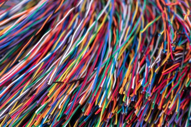 Telekomünikasyon ağının elektrik renkli kablo teknolojisi