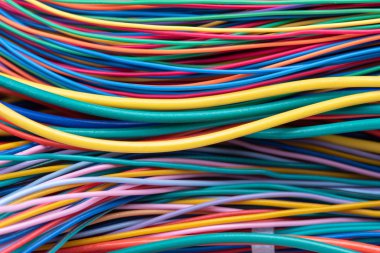 Elektrik renkli kablolar ağı, veri aktarım konsepti