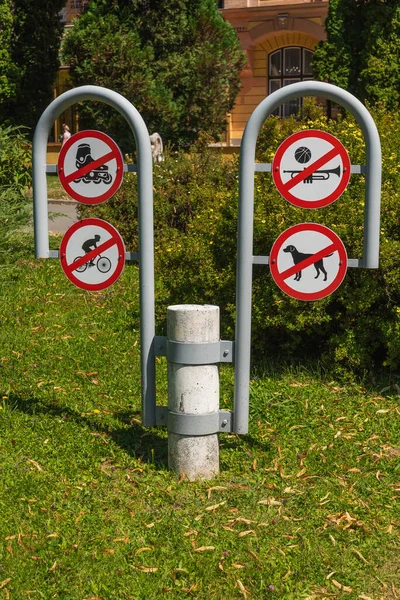 Prohibition Signs Green Public Park — Stock Photo, Image