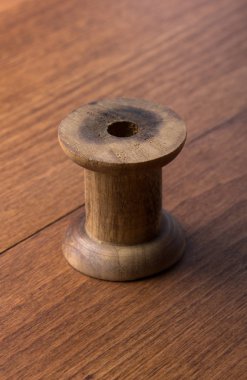 Eski tahta arka planda eski makaralar