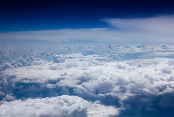 Sobre Nuvens Perto — Fotografia de Stock