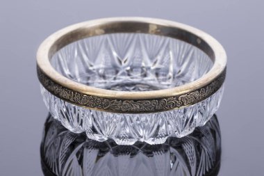 Kristal vazo cam stüdyo arka plan üzerinde