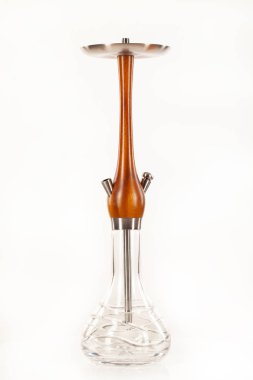 Geleneksel estern nargile izole studio arka plan üzerinde