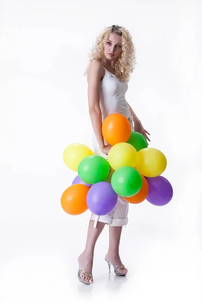 Joven Rubia Hermosa Mujer Ropa Moda Con Globos Colores — Foto de Stock