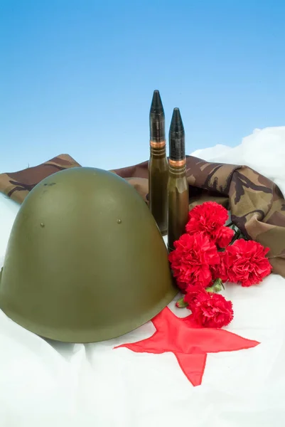 Flowers And Army — Stock Photo, Image