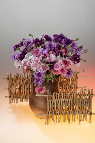 Bodegón con flores — Foto de Stock