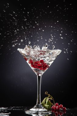 Camdaki Frenk üzümü