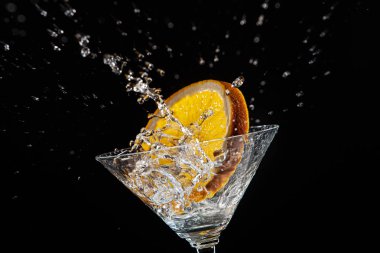 Portakal, Cam, Buz ve Su