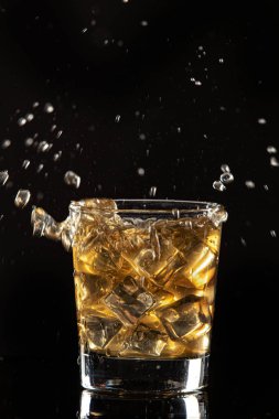 viski ve buz