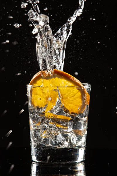 Cam, Turuncu, Buz Ve Sıçramalar