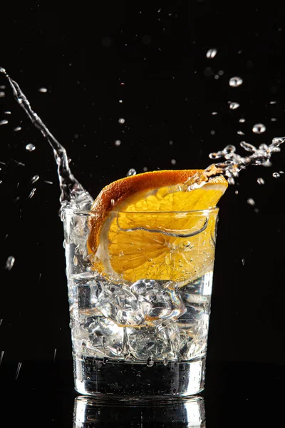 Cam, Turuncu, Buz Ve Sıçramalar