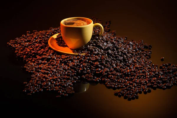 กาแฟและถั่ว — ภาพถ่ายสต็อก