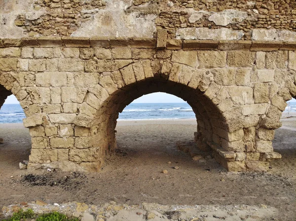 Antigo Aqueduto Romano Praia Cesareia — Fotografia de Stock