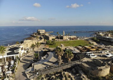 eski eserler arkeolojik park Caesaria'da