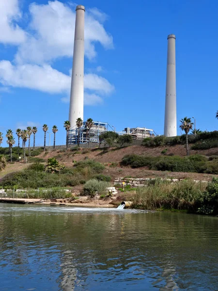 Rör Från Ett Kraftverk Vid Floden Haderas Strand Israel — Stockfoto