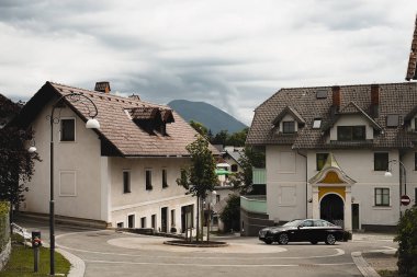 Dağ köyünde boş merkezi sokak