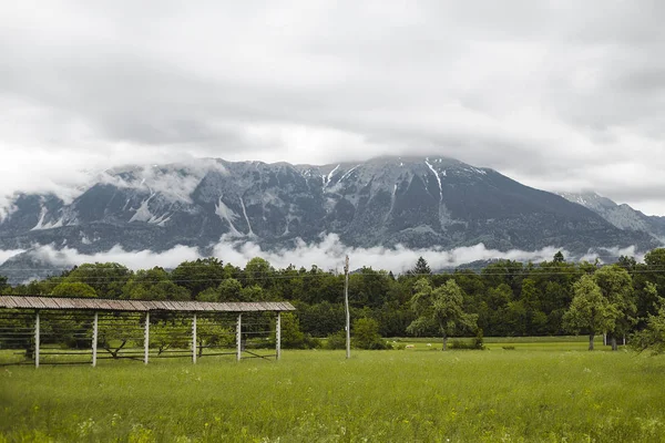 Panoráma Friss Hegyi Táj Felhős — Stock Fotó