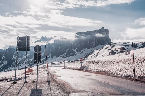 Pemandangan Indah Dari Jalan Mout Kosong Waktu Musim Dingin — Stok Foto