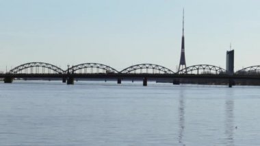 Nehir Daugava Riga Demiryolu Köprüsü