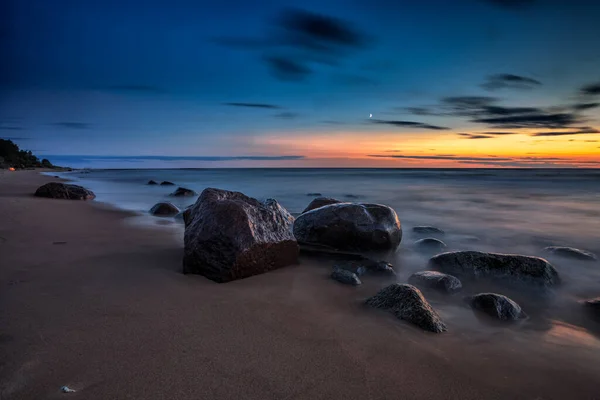Baltic Sea Sunset Seascape Wet Rocks Smooth Long Exposure Waves — Stock Photo, Image