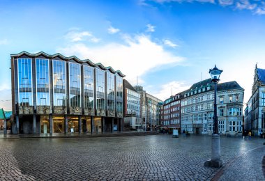 Almanya 'nın Hanseatic şehrinin merkezinde Bremen ana pazar meydanı