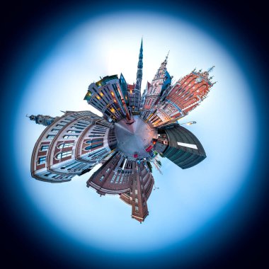 360 derece küçük gezegen Skyline 'ın şafak vakti Riga eski kasaba Kubbe Meydanı manzarası. 47 HDR görüntüsünden kurgu