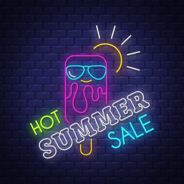 Banner de venda de verão. Letras de sinais de néon . — Vetor de Stock