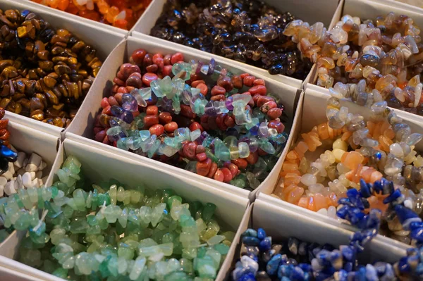 不同的天然矿物宝石收集作为良好的背景 — 图库照片