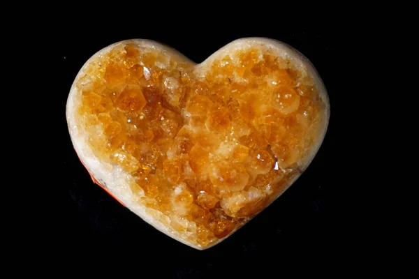 Citirne Mineral Heart Isolated Black Background — Stock Photo, Image