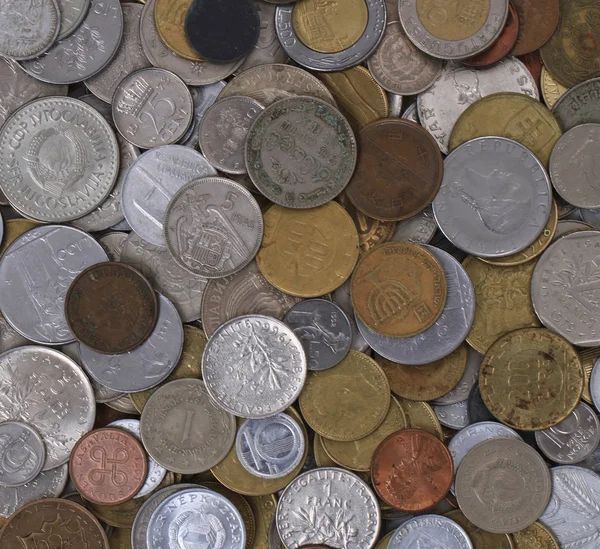 旧欧洲硬币作为非常好的金融背景 — 图库照片